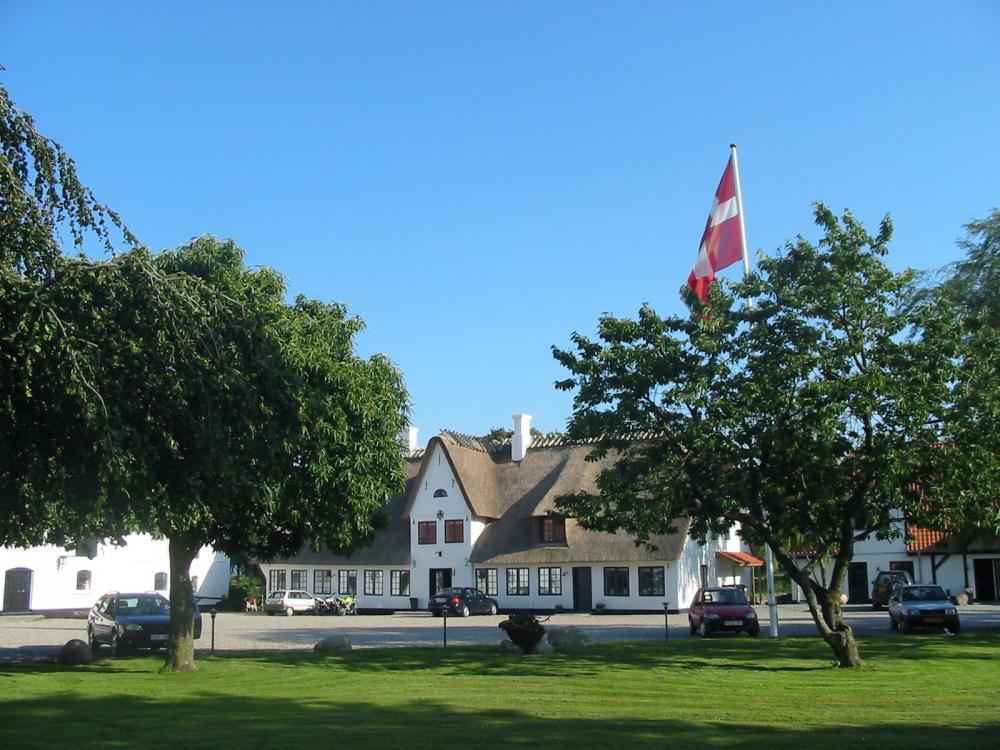 Benniksgaard is surrounded by idyllic countryside