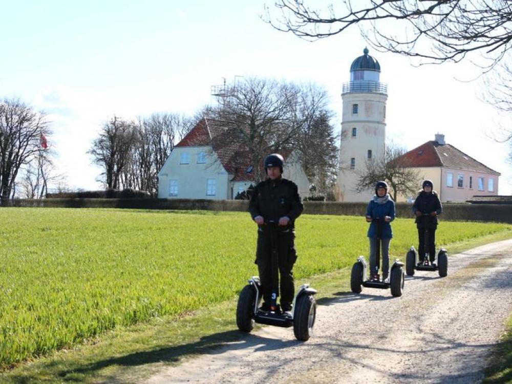 Guidet tour on Segway (1 hour) age: 16+
