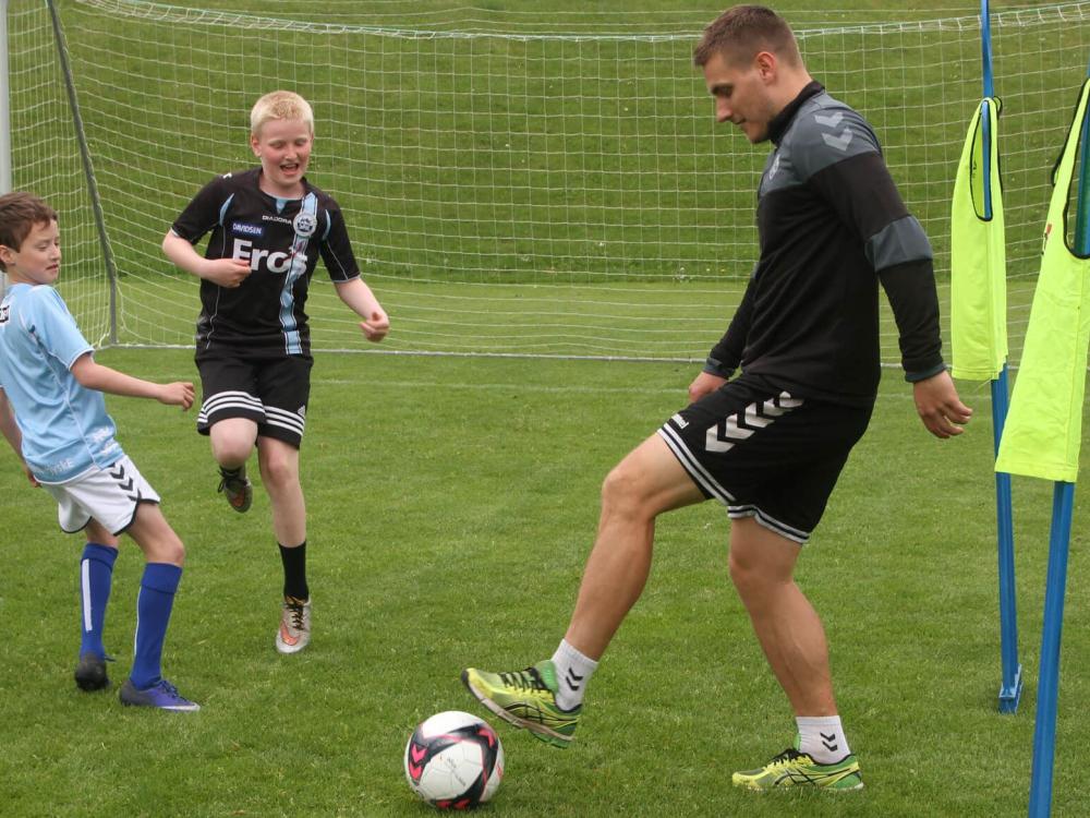 Fußballtraining mit einem Spieler aus der 1. dänischen Liga