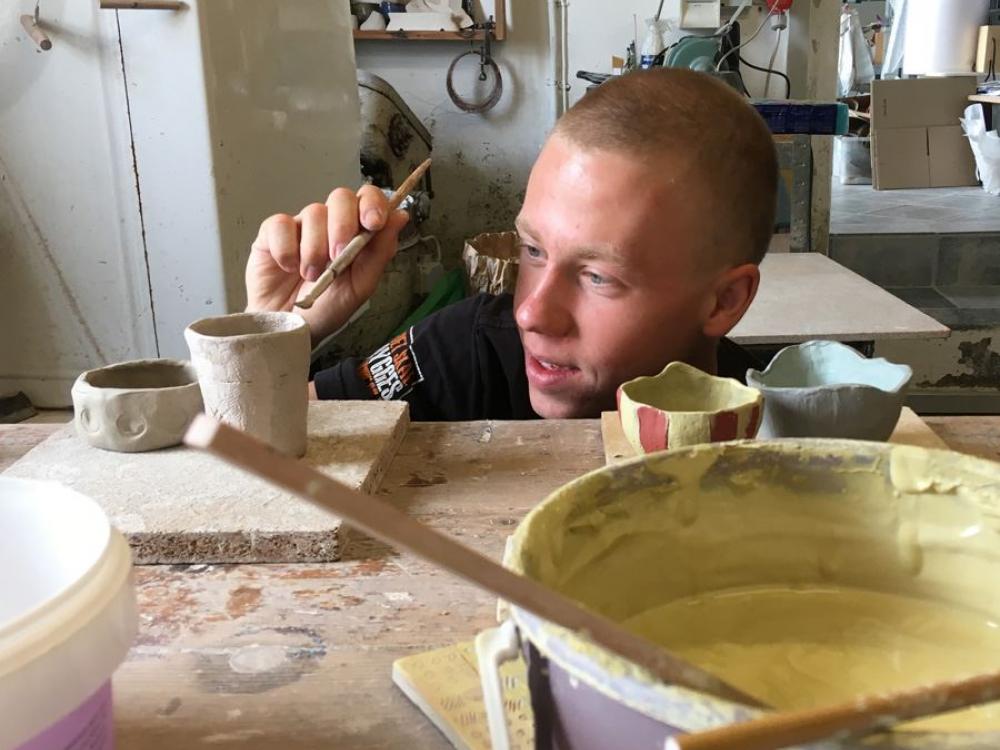 Pottery workshop – Create your own artwork in clay