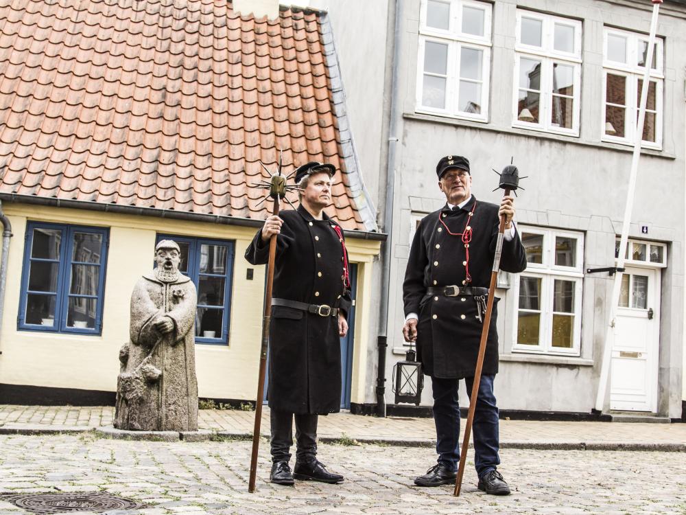 On tour with the night watchmen in Aabenraa’s streets at Christmas